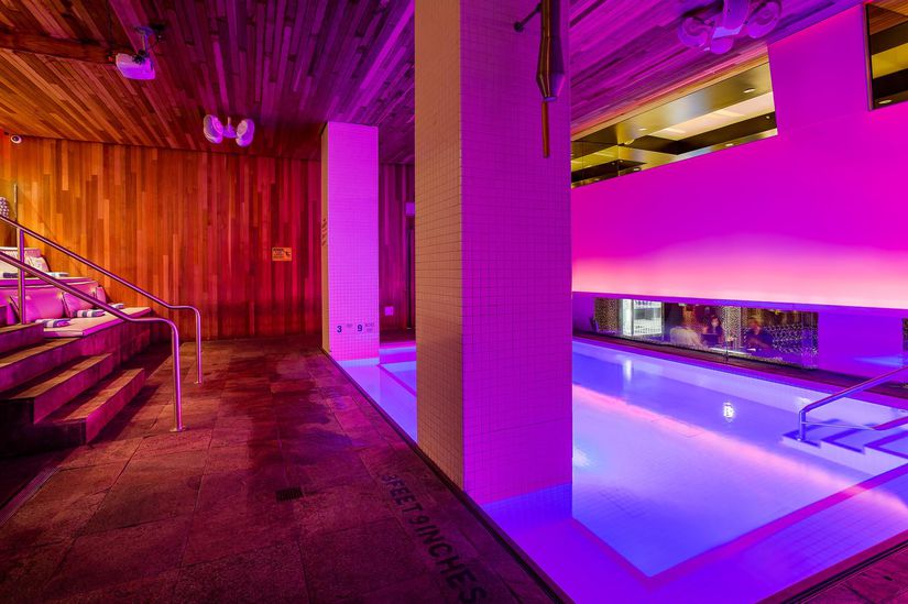 14 Incredible SwimUp Pool Bars in the U.S.