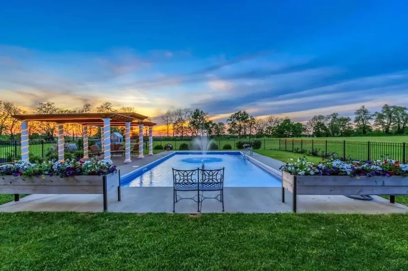 25 Stunning AirBnB Wedding Venues Beautiful Private Home Rentals for