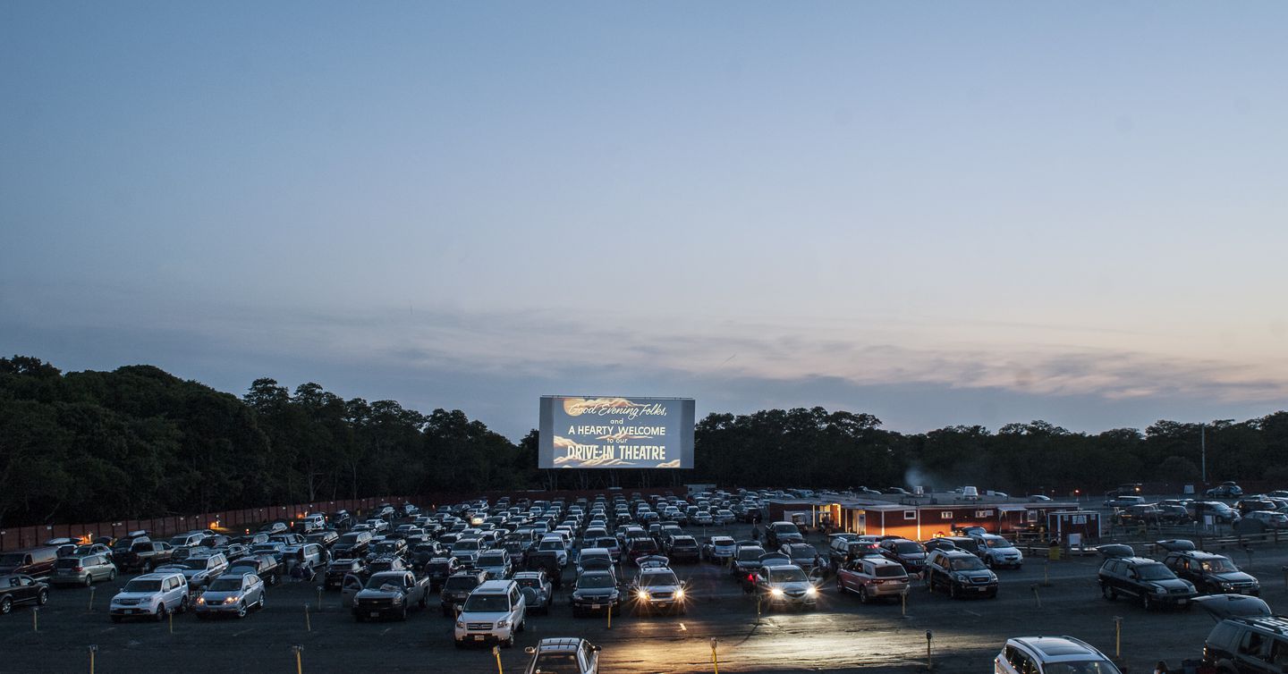 Best DriveIn Theaters for RVs and Campers