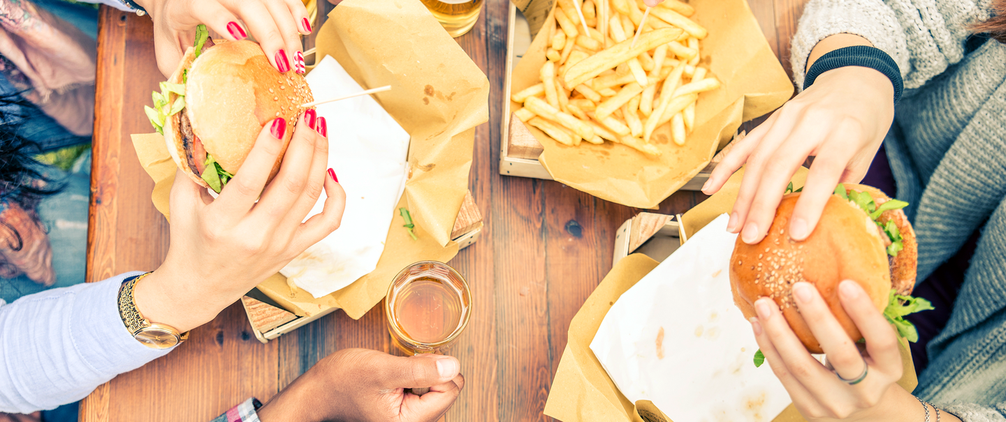 celebrity-hangouts-where-you-can-actually-afford-to-eat