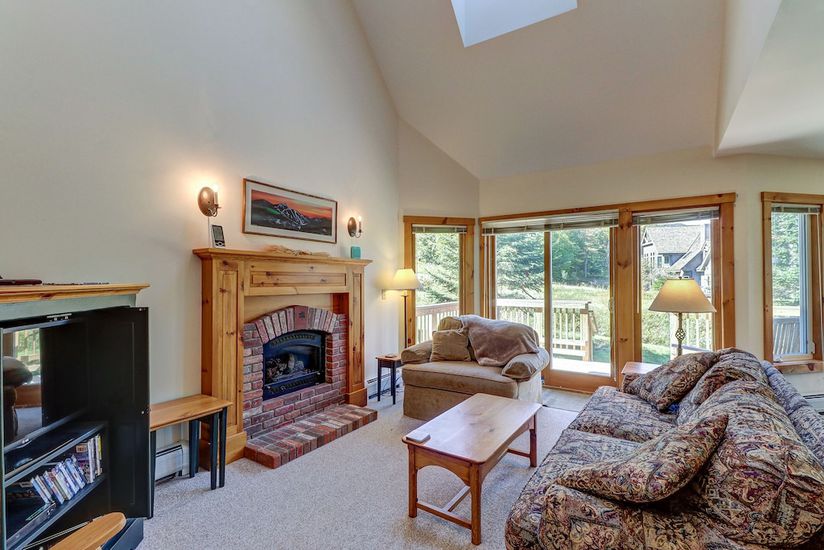 SkiIn, SkiOut Airbnbs in Jay Peak 2024 SkiIn, SkiOut Jay Peak