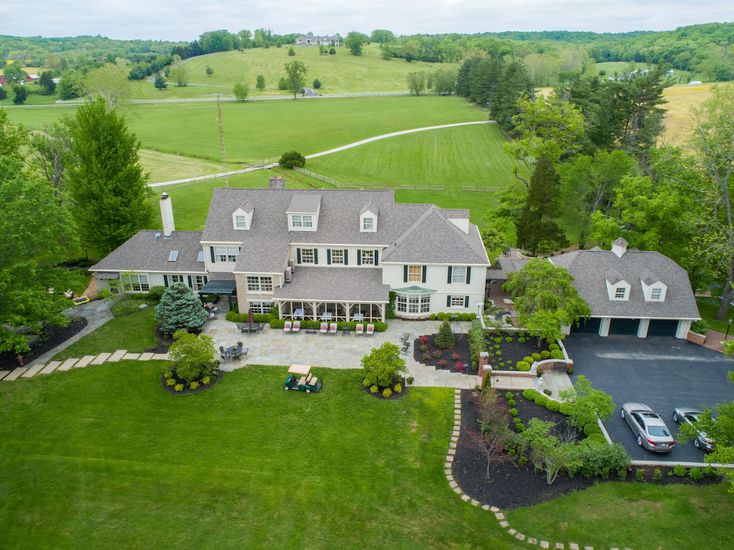 Most Luxurious Airbnbs and Vrbos in Every State