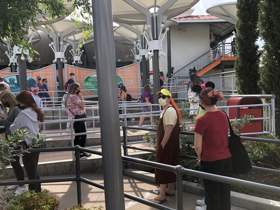 Masks on at Disney