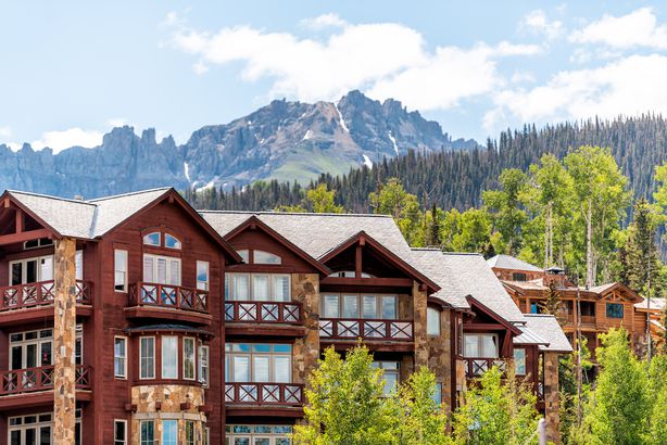 Why Staying In A Hotel Is Better Than Airbnb And Vrbo Vacation Rentals why-staying-in-a-hotel-is-better-than-airbnb-and-vrbo-vacation-rentals