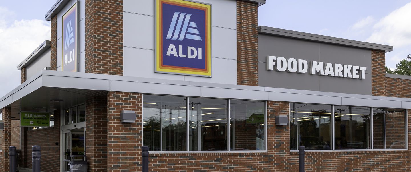 Where You Can Buy Cheap Groceries, According to Redditors