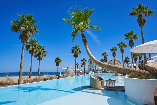 Why Staying In A Hotel Is Better Than Airbnb And Vrbo Vacation Rentals Why Staying In A Hotel Is Better Than Airbnb And Vrbo Vacation Rentals