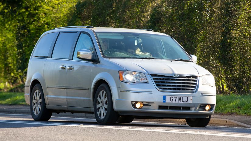 CHRYSLER GRAND VOYAGER