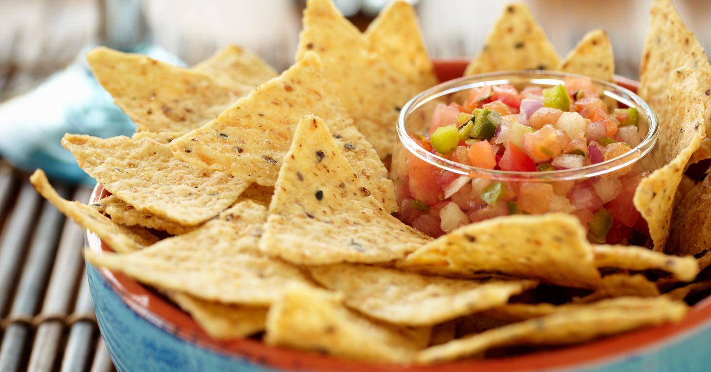 Best Tortilla Chips in 2022 Costco, Tostitos, or Trader Joe's?