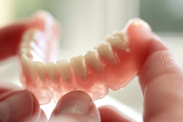 Wives Must Have Husband's Okay to Get False Teeth in Vermont