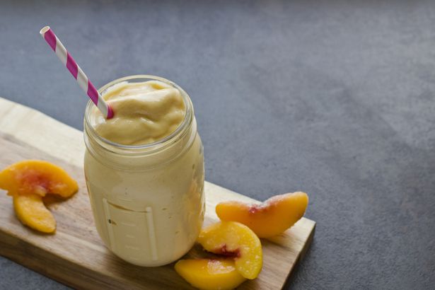 Peach Smoothie with Sliced Peaches