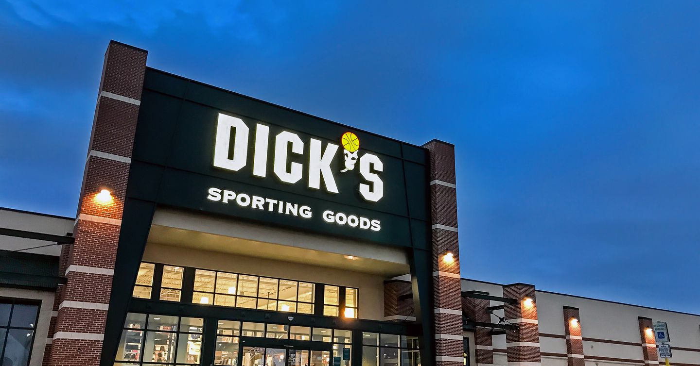 Dick's Sporting Goods To Start Selling Peloton in Time for Holiday Gift