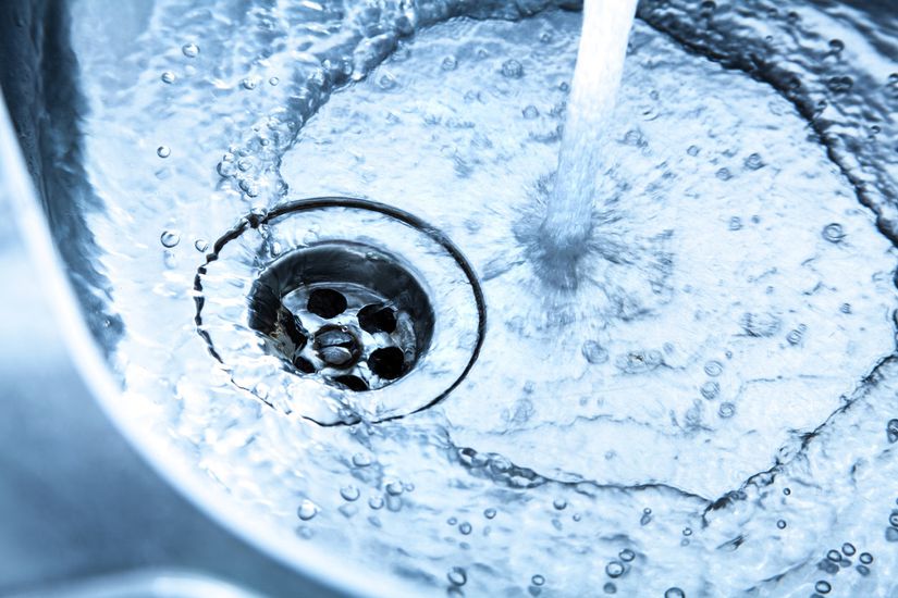Is It Safe to Pour Boiling Water down Kitchen Sink: Expert Insights