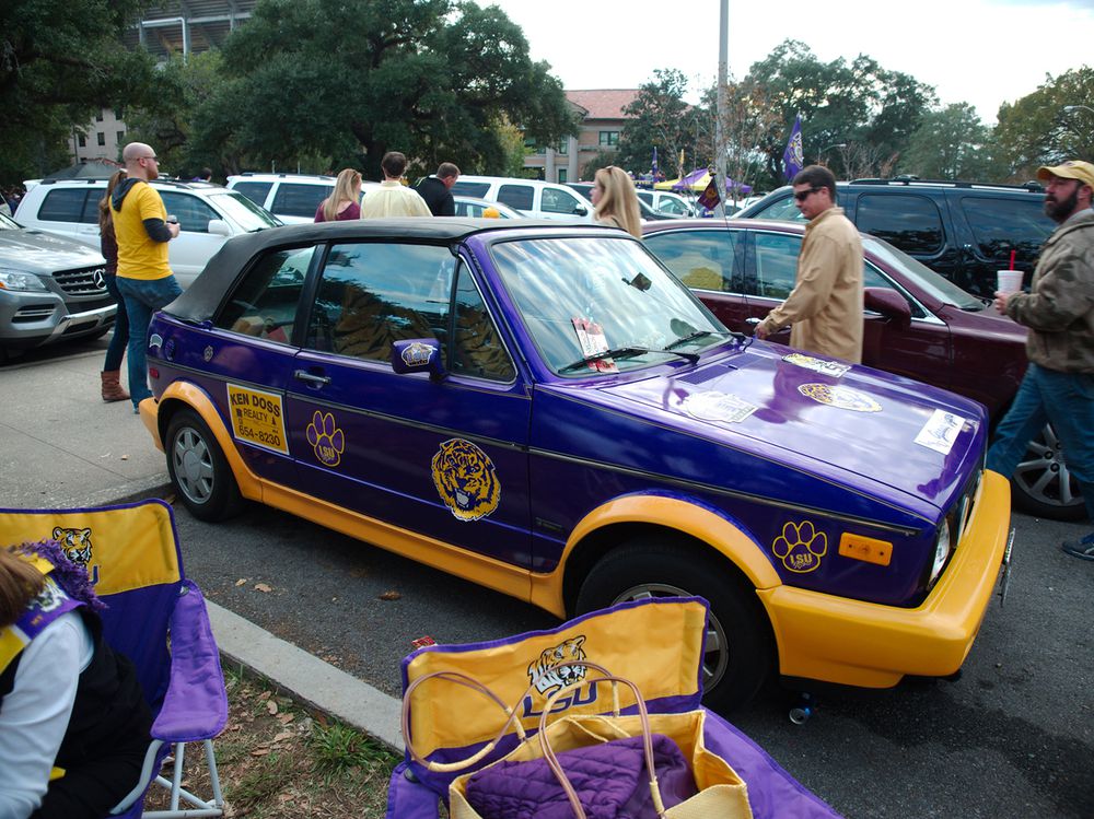 lsu tiger stadium tailgating