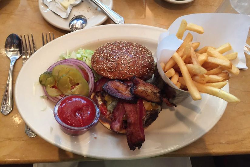 21 Cheesecake Factory Dishes With More Calories Than the Cheesecake