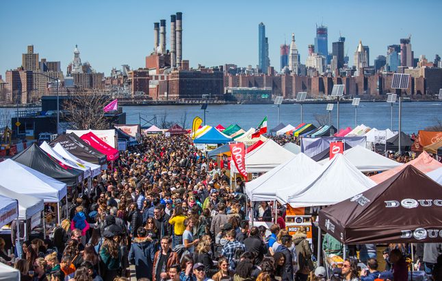 Smorgasburg, Williamsburg panorama