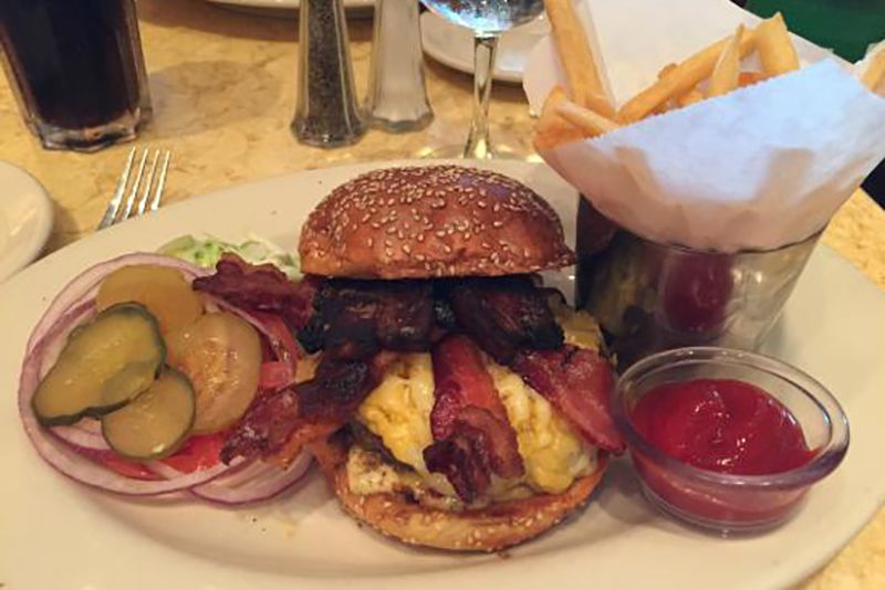 Unhealthiest Restaurant Cheeseburgers (Calorie Counts Over 1,000)