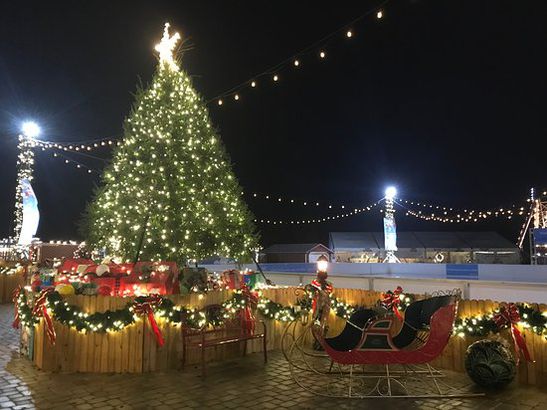 Columbia Falls Christmas Parade Bigfork Christmas Parade 2022 The Best Christmas Towns In America | Cheapism.com